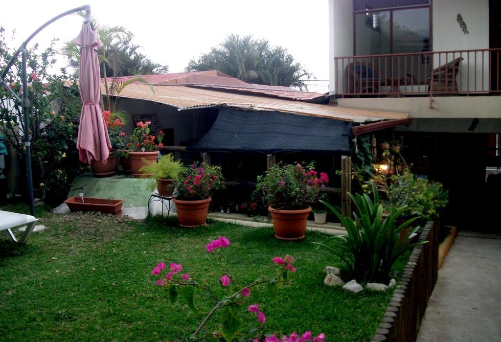 Posada Nena Santa Ana  Exterior photo